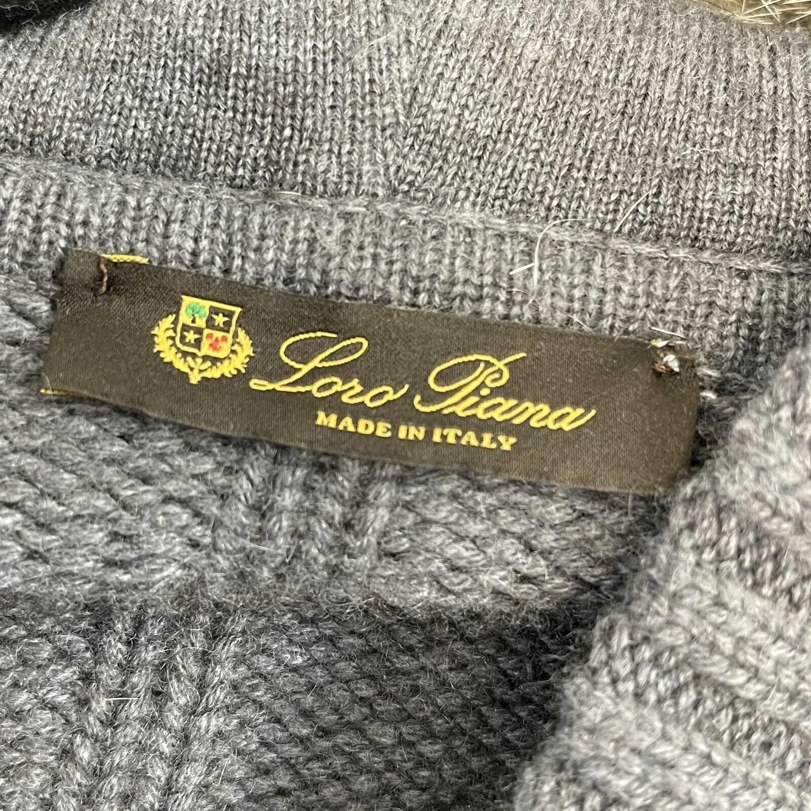 Loro Piana Cashmere Gray Cable Knit Toggle Fox Fur Hooded Cardigan IT40 US4