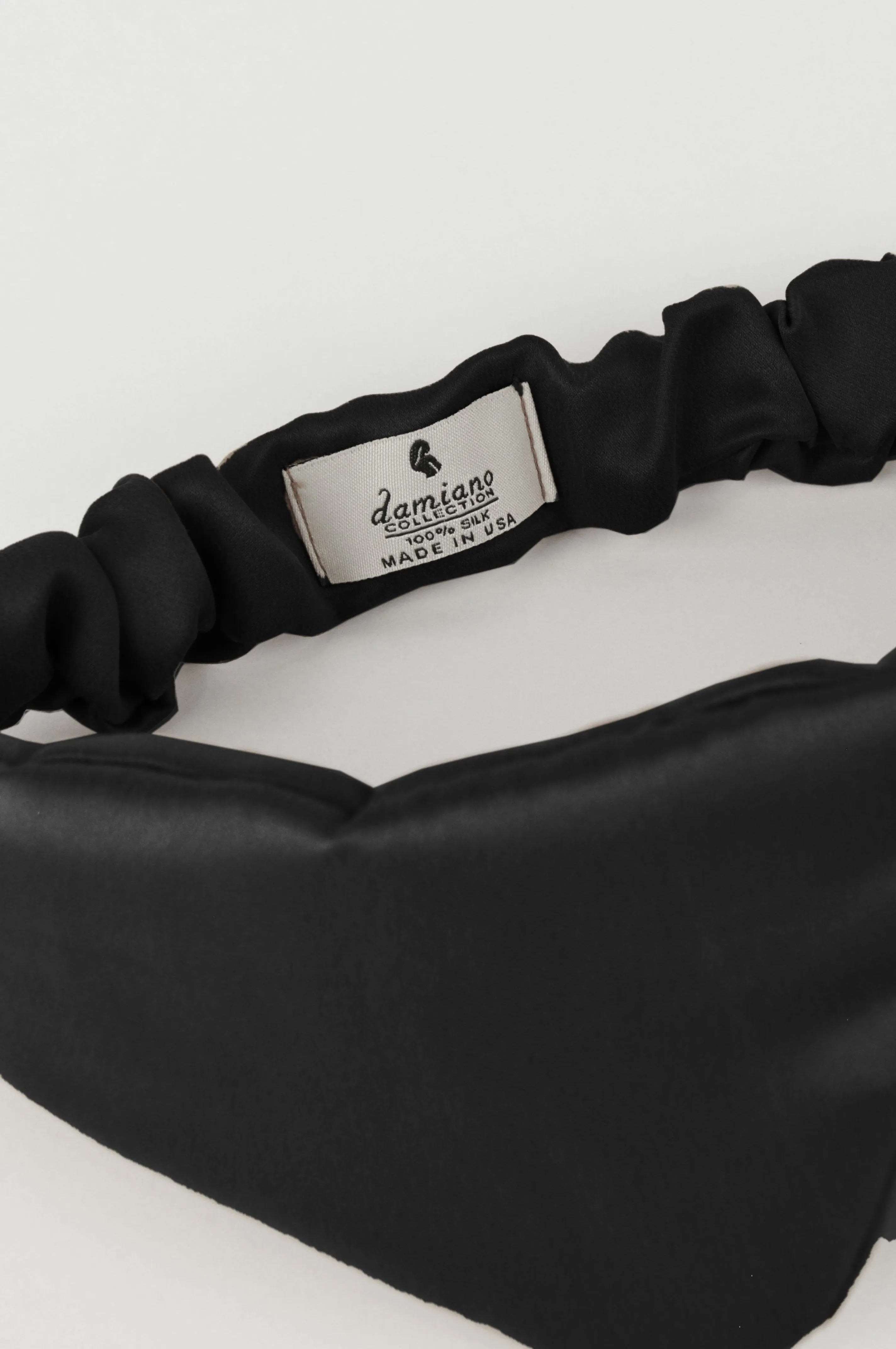Washed Silk Eye Mask In Black